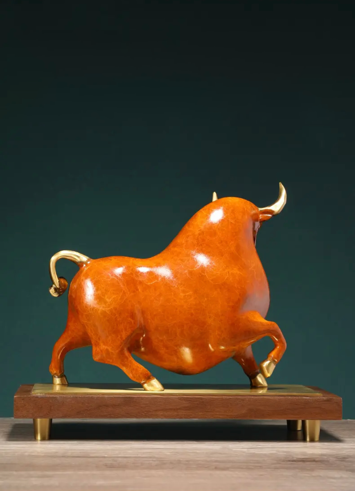 Bronze Bull Sculpture Crowned Grandeur: A Bronze Sonata of Grace